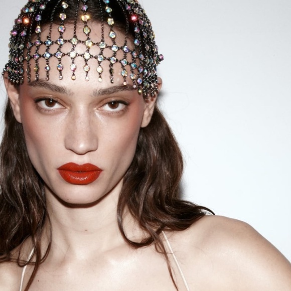 Zara Accessories - 🔥s.o.l.d.🔥 ZARA JEWEL CAP